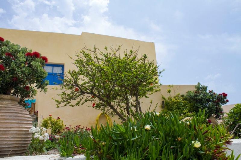 ΕΝΟΙΚΙΑΖΟΜΕΝΑ ΔΩΜΑΤΙΑ STUDIOS CHORA VIEW ΚΥΘΗΡΑ ΝΙΚΗΦΟΡΑΚΗΣ ΘΕΟΔΩΡΟΣ